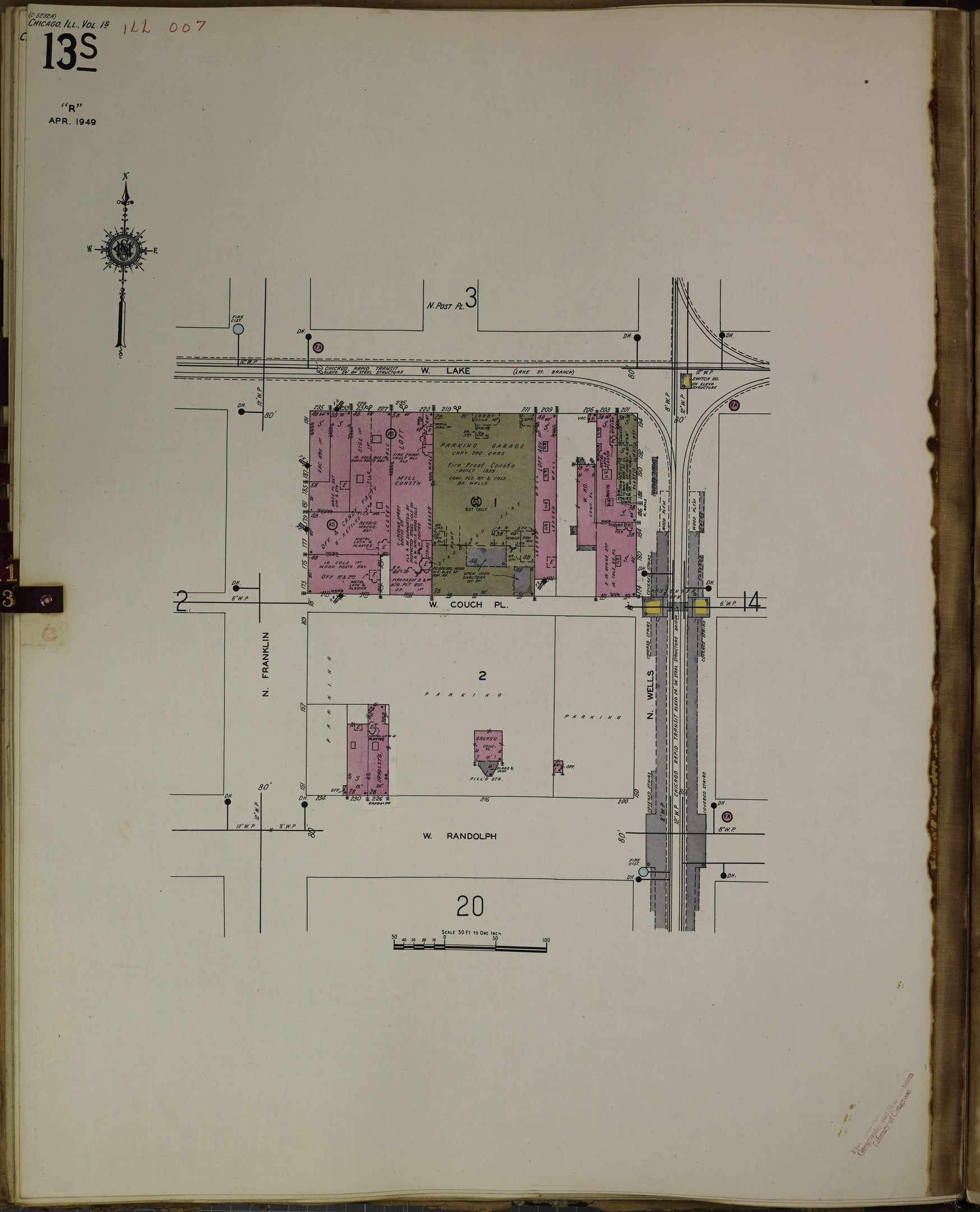 Offenes Buch mit einer detaillierten Stadtkarten-Illustration auf einer Seite und dichtem Text und Plänen auf der anderen.