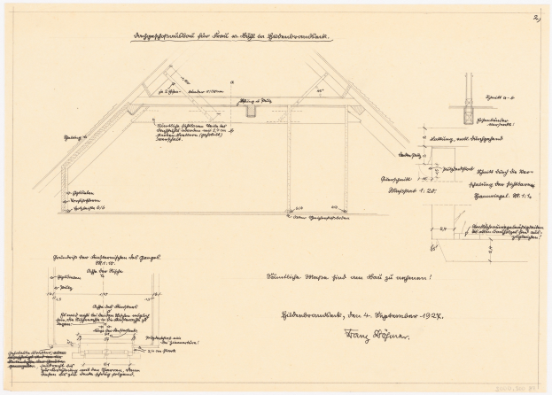 Schwarze und weiße architektonische Zeichnung eines Hauses mit einem geneigten Dach, einschließlich detaillierter Grundrisse und Textanmerkungen auf altem Papier.
