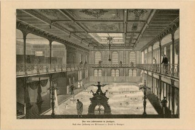 Gravur des Eislaufsaals im Schloss Versailles mit einem zentralen Brunnen, Menschen, Säulen, Fenstern und einer Decke.