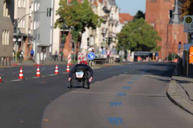 POL-OE: Rollstuhlfahrer bei Verkehrsunfall verletzt